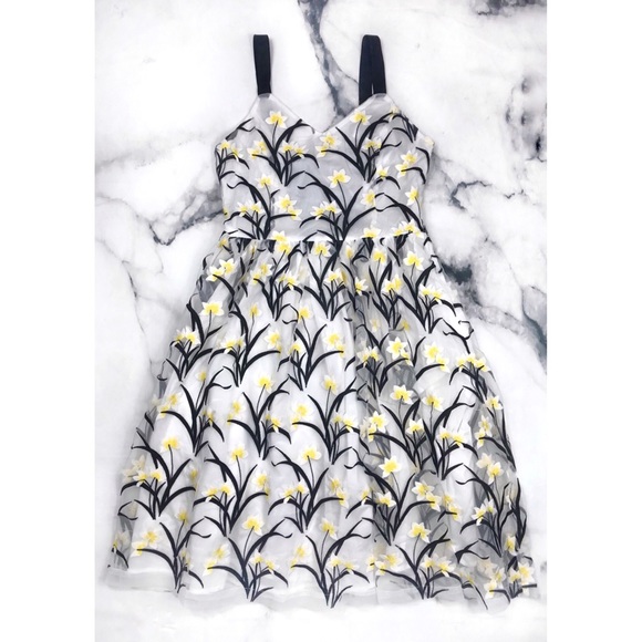 Gracia Yellow Floral Embroidery Spring Easter Dres - Picture 3 of 8